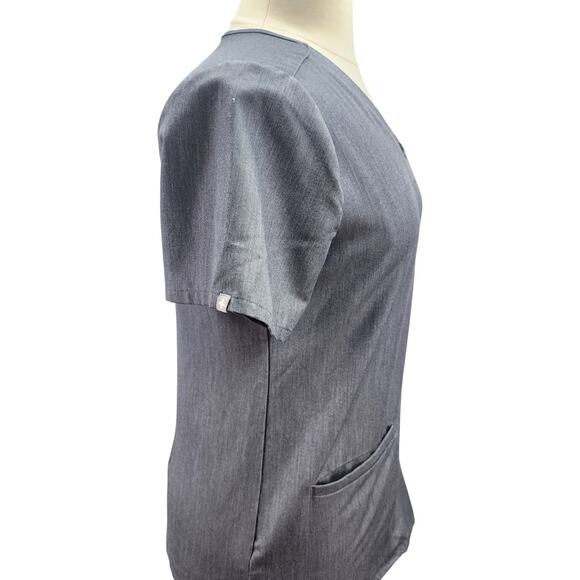 FIGS Technical Collection Scrub Top Women L Gray FW1100 Pockets Medical Nurse - Picture 5 of 11